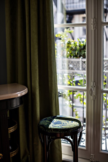 hotel-providence-paris-chambre-superieur-balcon-vue