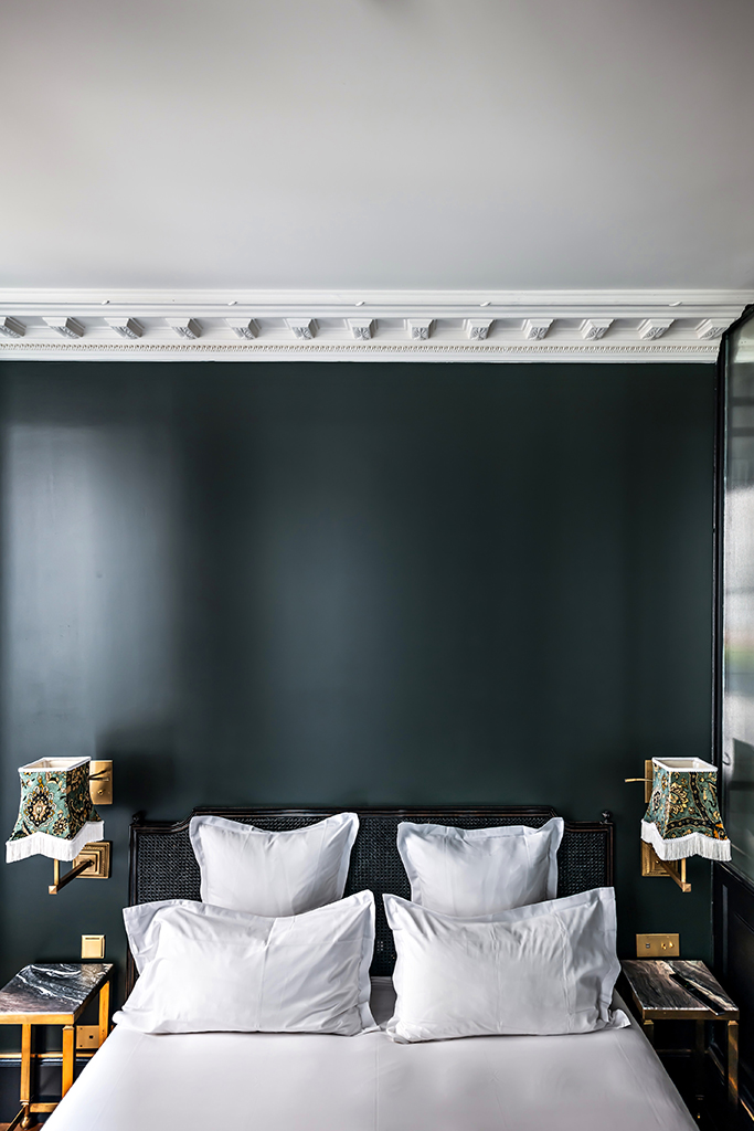 hotel-providence-paris-classic-room-bedding-decor